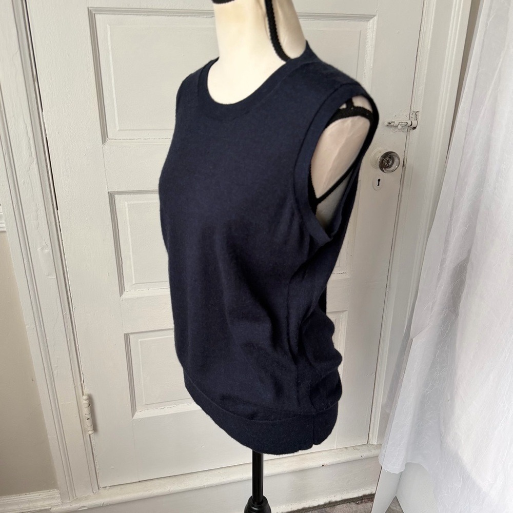 Banana Republic 100% Merino Wool Sleeveless Sweater Pull Over Vest Academia M - Picture 3 of 13